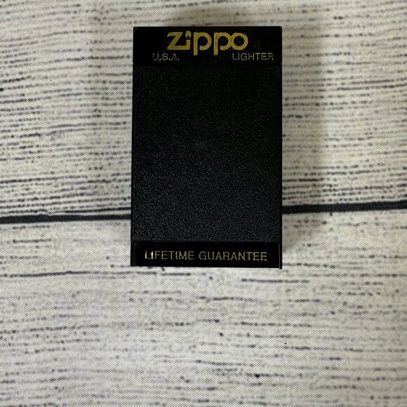 Zippo Vintage Black Gold Elegance B XIII Lighter - Picture 2 of 10